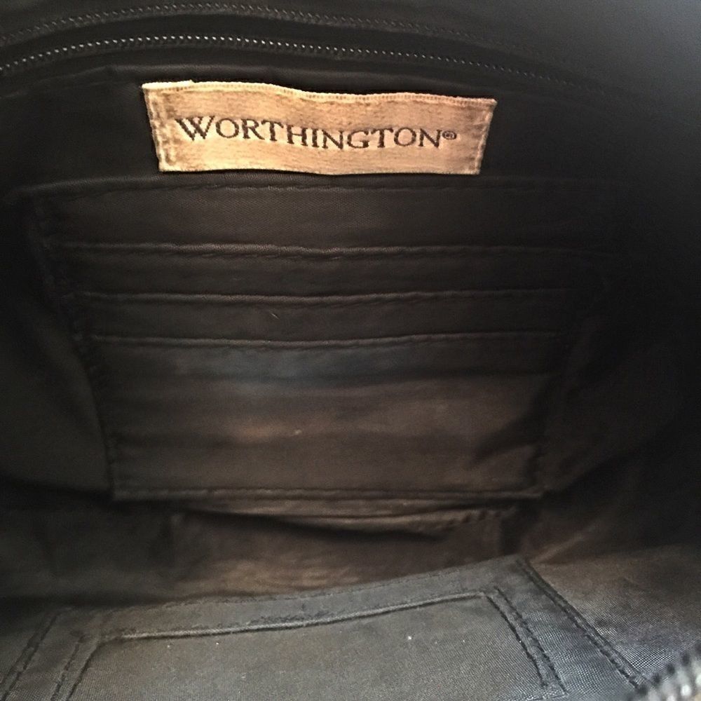 Worthington Cowhide Leather Bag! Hard Rock design - Picture 4 of 6